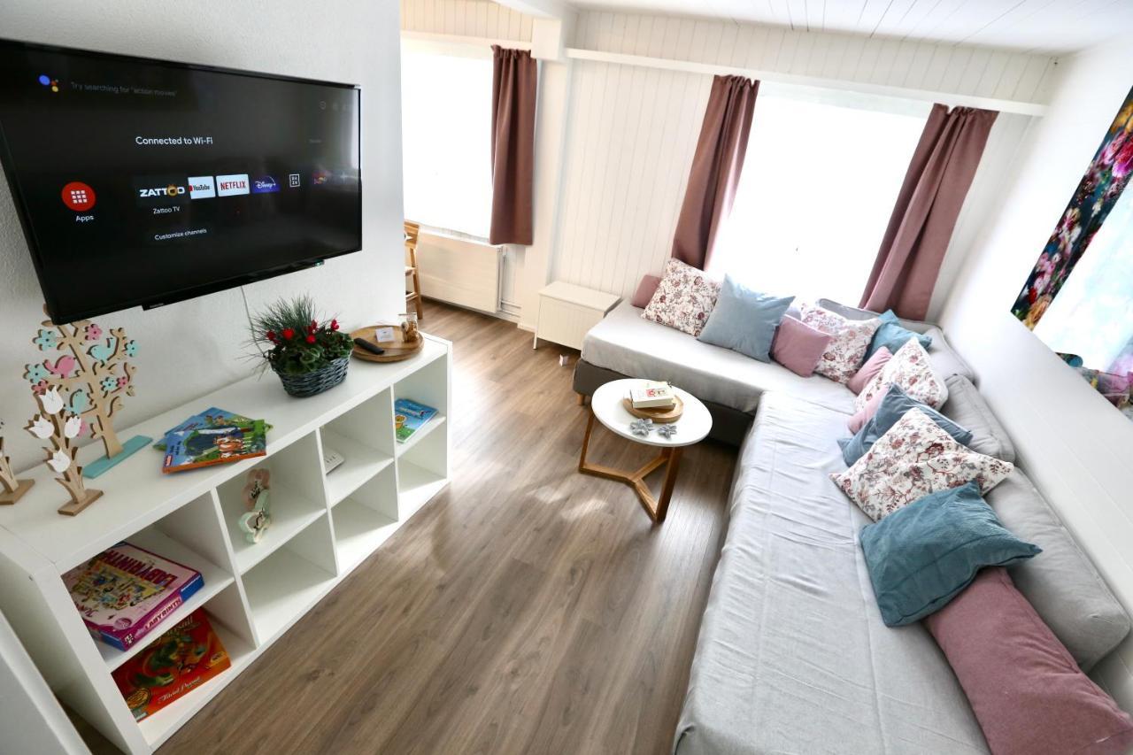 Alp Centre Location With Traditional Design And Self Check-in Engelberg